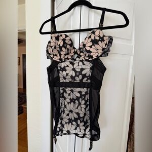 Victoria’s Secret Floral Lace Women’s Black and Cream Corset